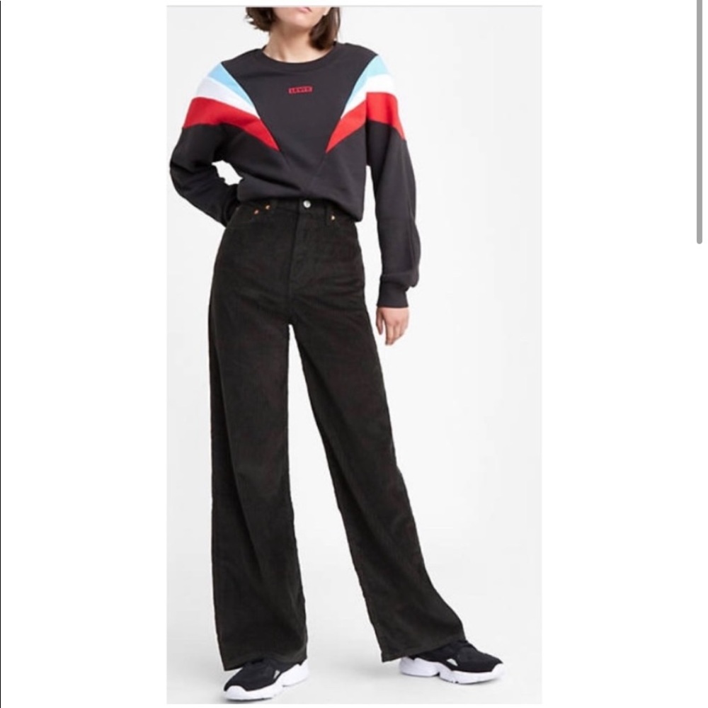 SOLD!!! Levi’s Ribcage Wide Leg Corduroy Pants